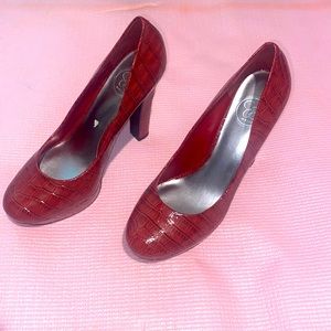 Patent red platform heels